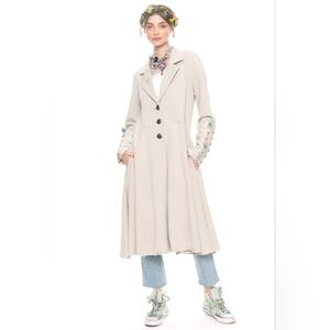 Aratta The Heart of Autumn Coat In Moon